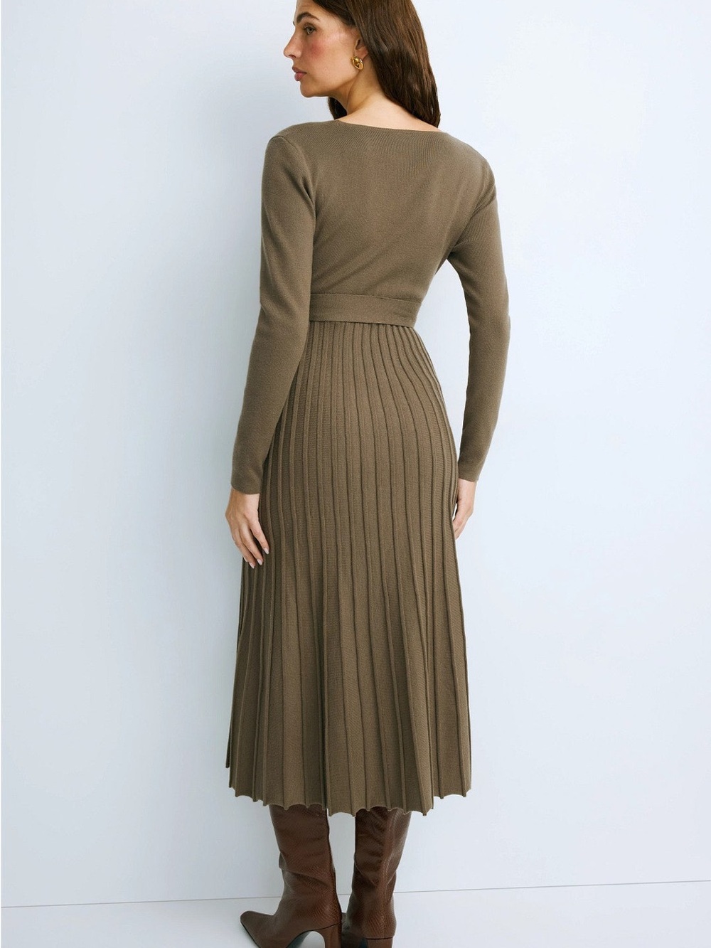 Tie-Waist Long Sleeve V-Neck Midi Dress in Olive - Picture 3 of 9